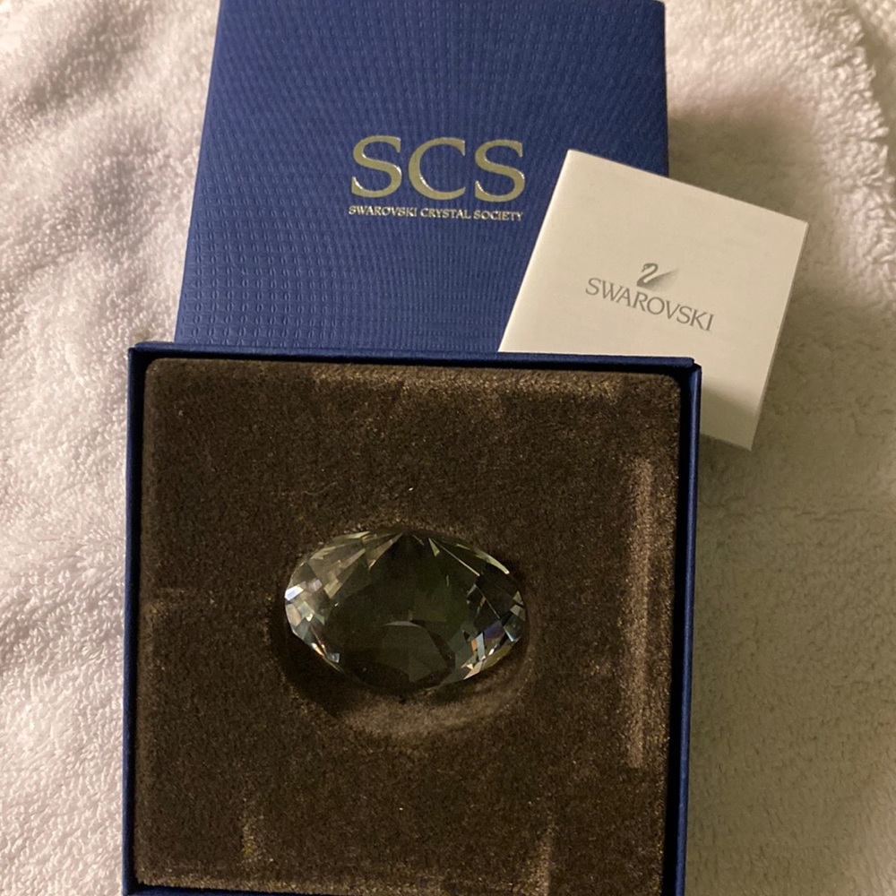 Swarovski Crystal Society. Diamond Crystal